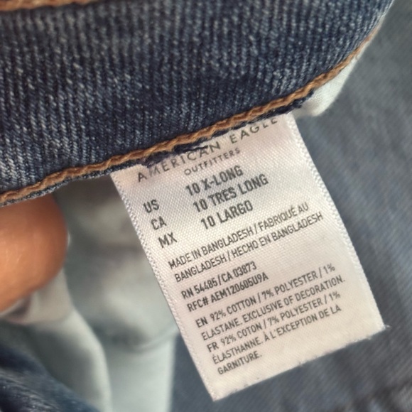 American Eagle Outfitters Blue High Rise Distressed Jeans - Picture 6 of 10